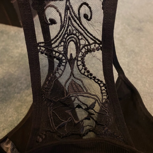 like new urban outfitters bralette - Picture 3 of 4